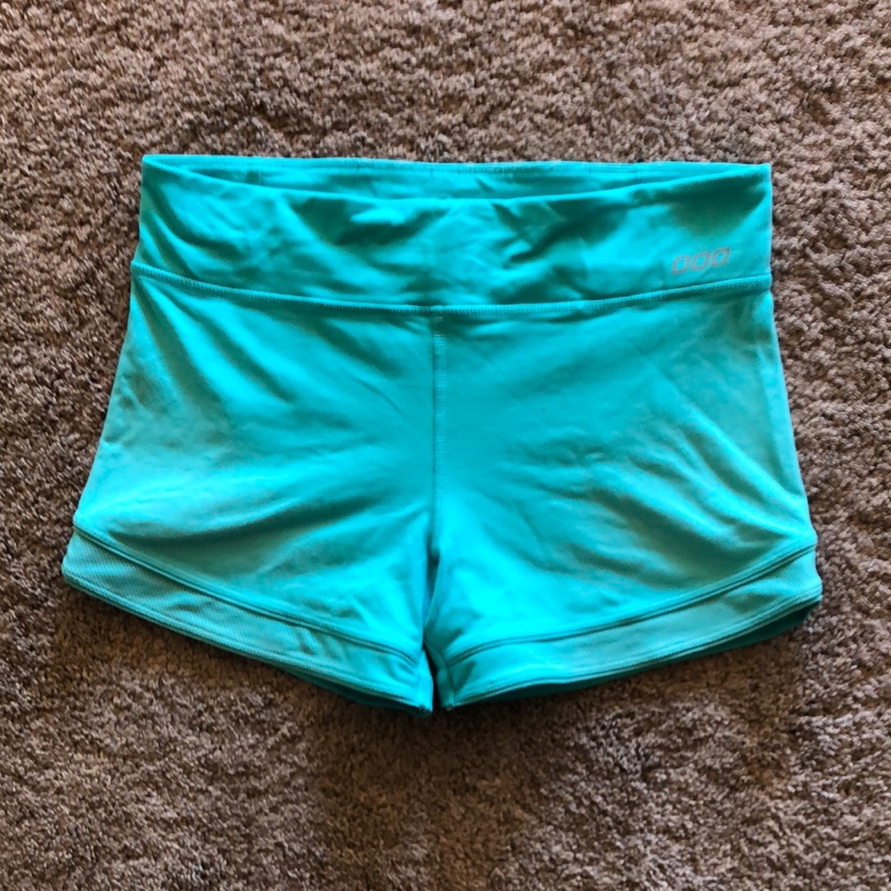 🌿 Lorna Jane Shorts